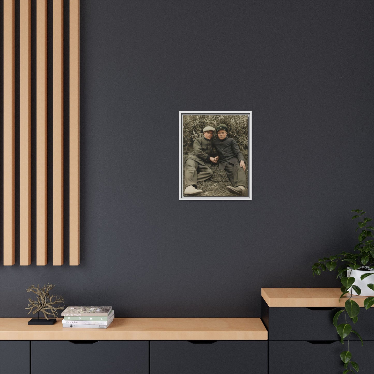 paire 127 | Framed Vintage Photo - Matte Canvas
