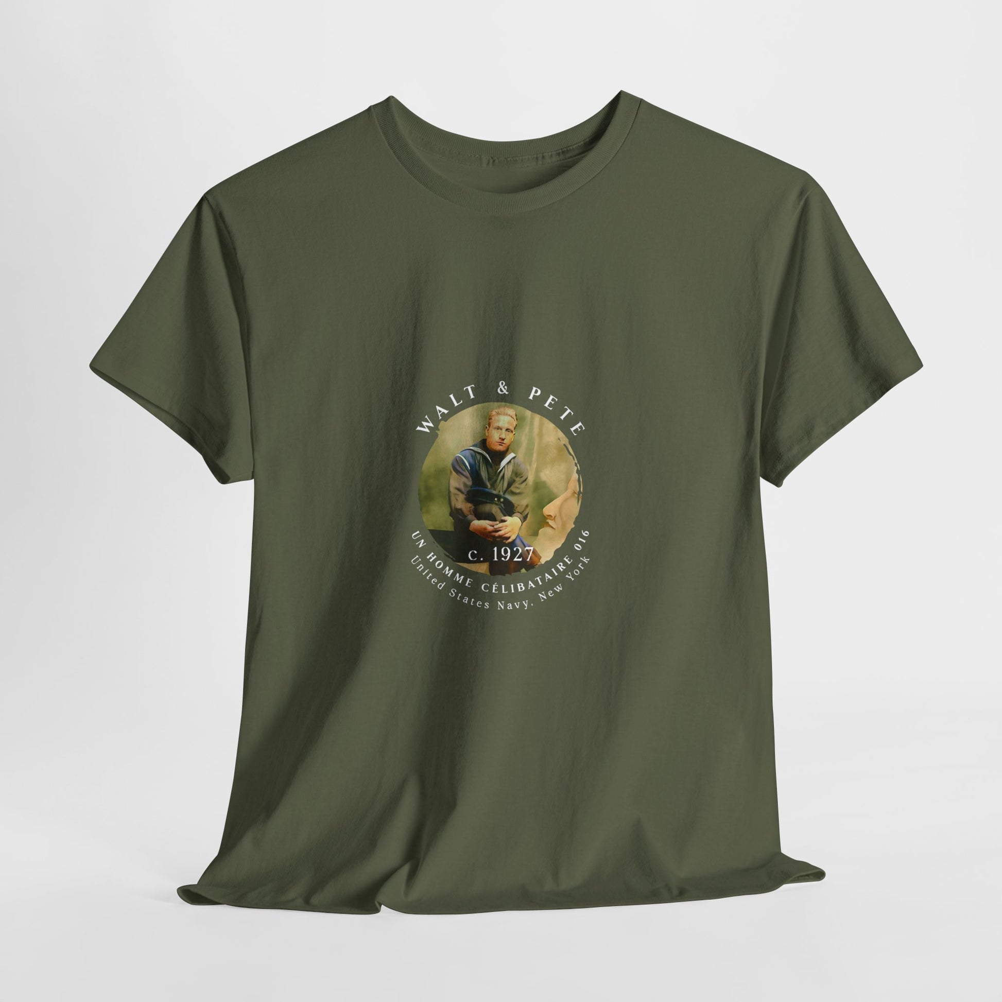 un homme célibataire 016 | Vintage Photo T-Shirt US Navy Art Deco Paper Moon Sailor Stage Prop