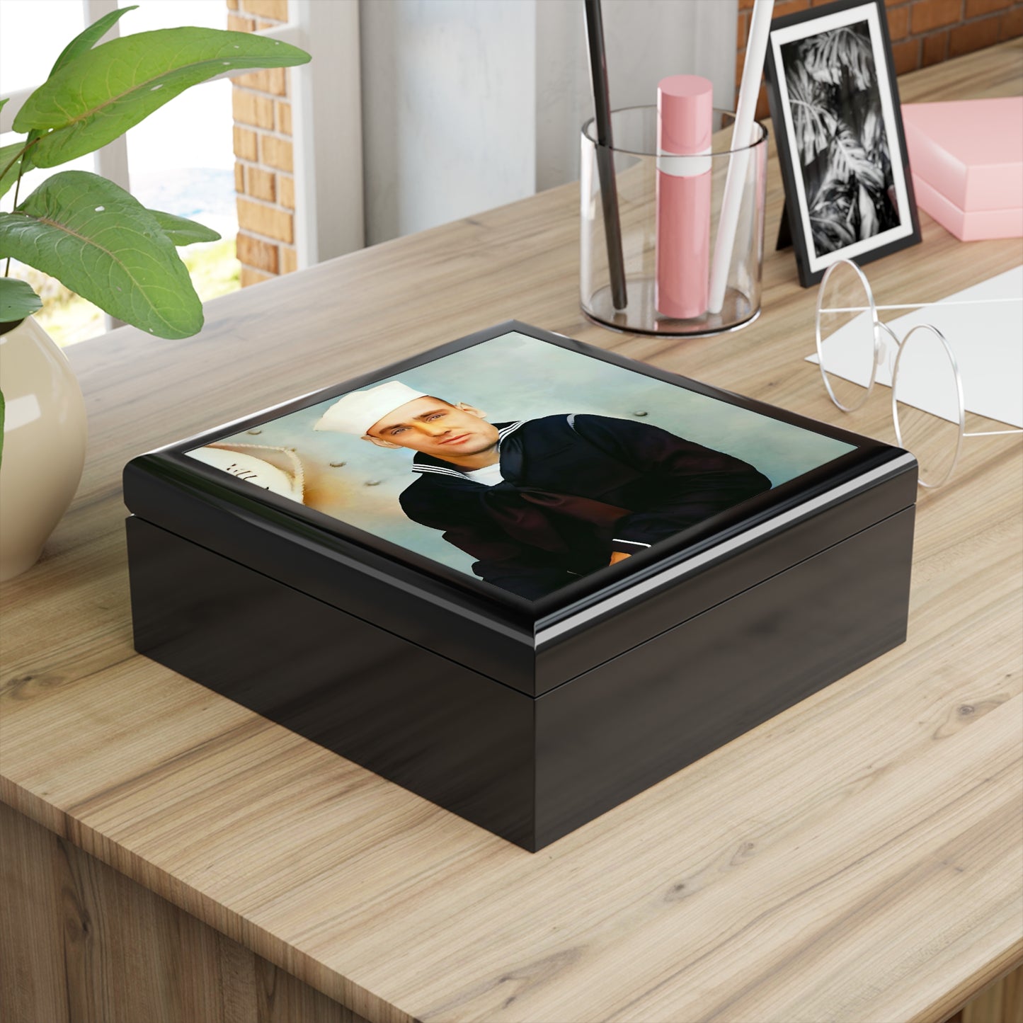 celibataire 023 | Keepsake Box