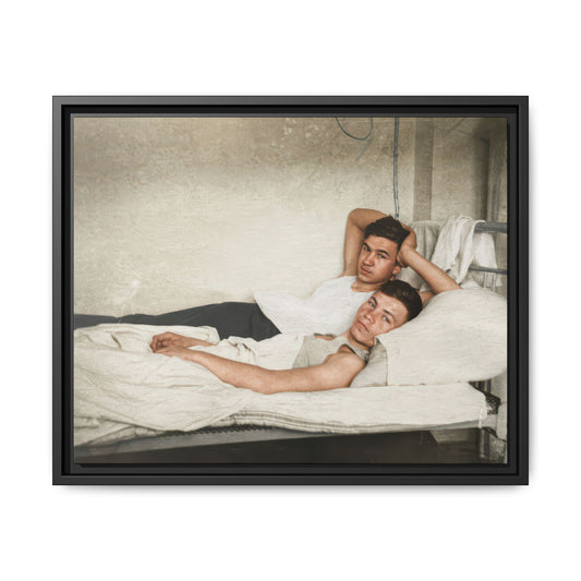 paire 146 | Framed Vintage Photo - Matte Canvas