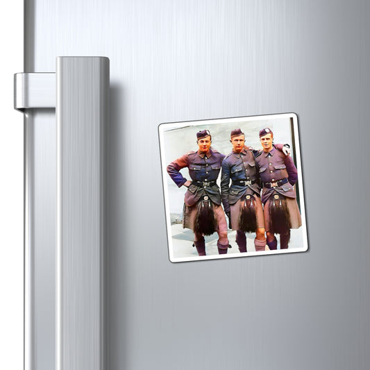 hommes 014 | Magnets Vintage Men Kilts Scotland Uniform Old Photo Queer Gay LGBTQ Leather