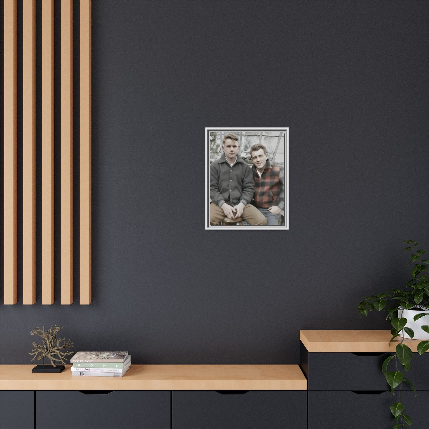 paire 104 | Framed Vintage Photo - Matte Canvas