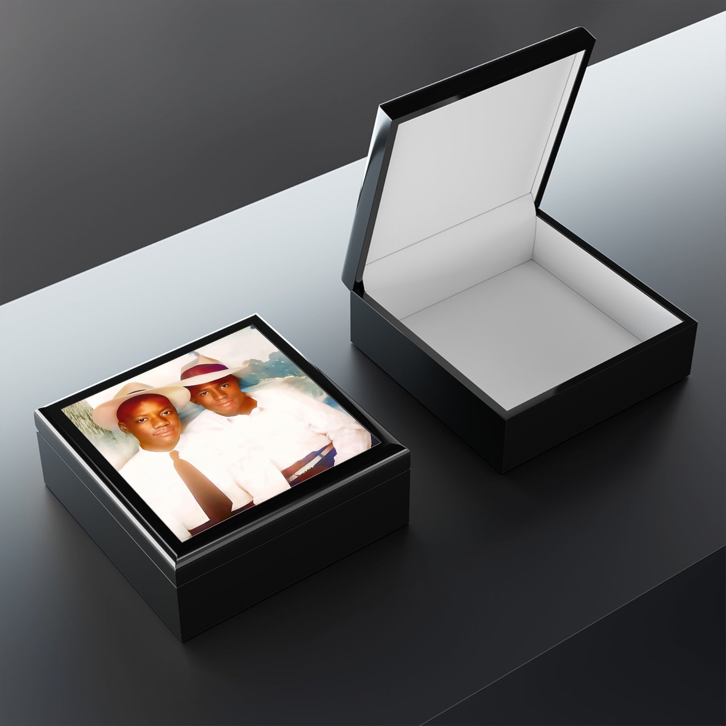 aire 019 | Keepsake Box Vintage Gay Black Couple Queer Afro-American Hats Affectionate LGBTQ