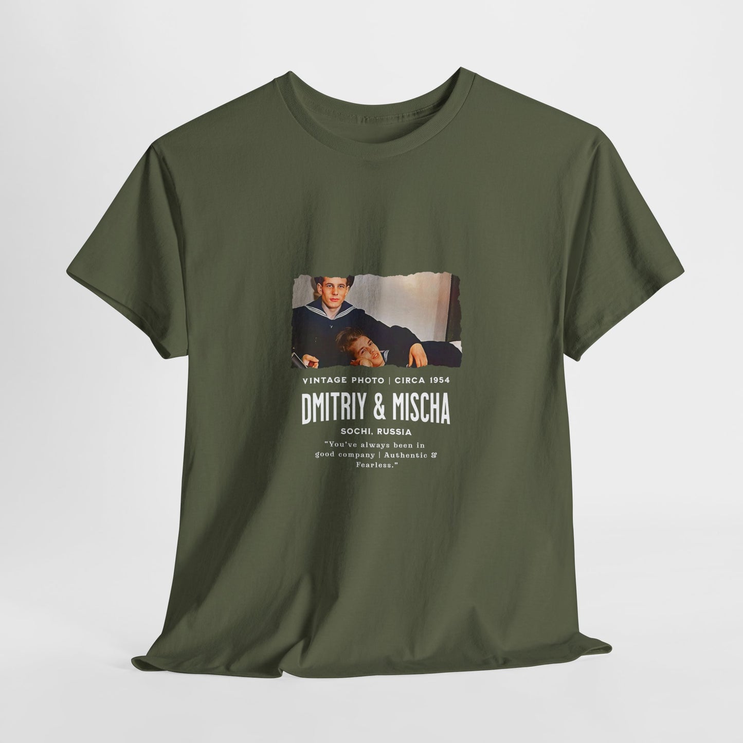paire 010 | Vintage Photo - 1954 - Dmitriy & Mischa Russia Russian LGBTQ Gay Queer T-shirt Pride