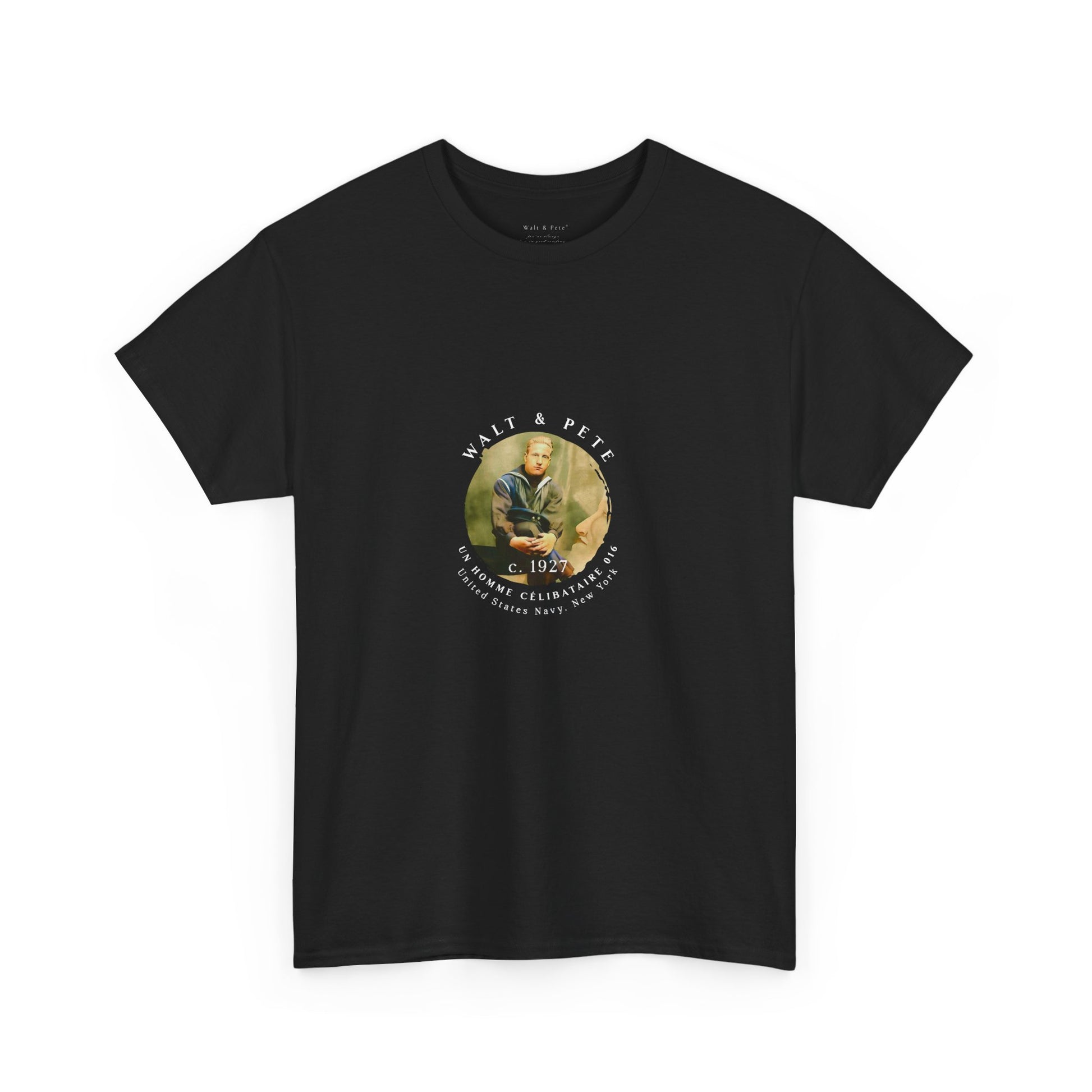 un homme célibataire 016 | Vintage Photo T-Shirt US Navy Art Deco Paper Moon Sailor Stage Prop