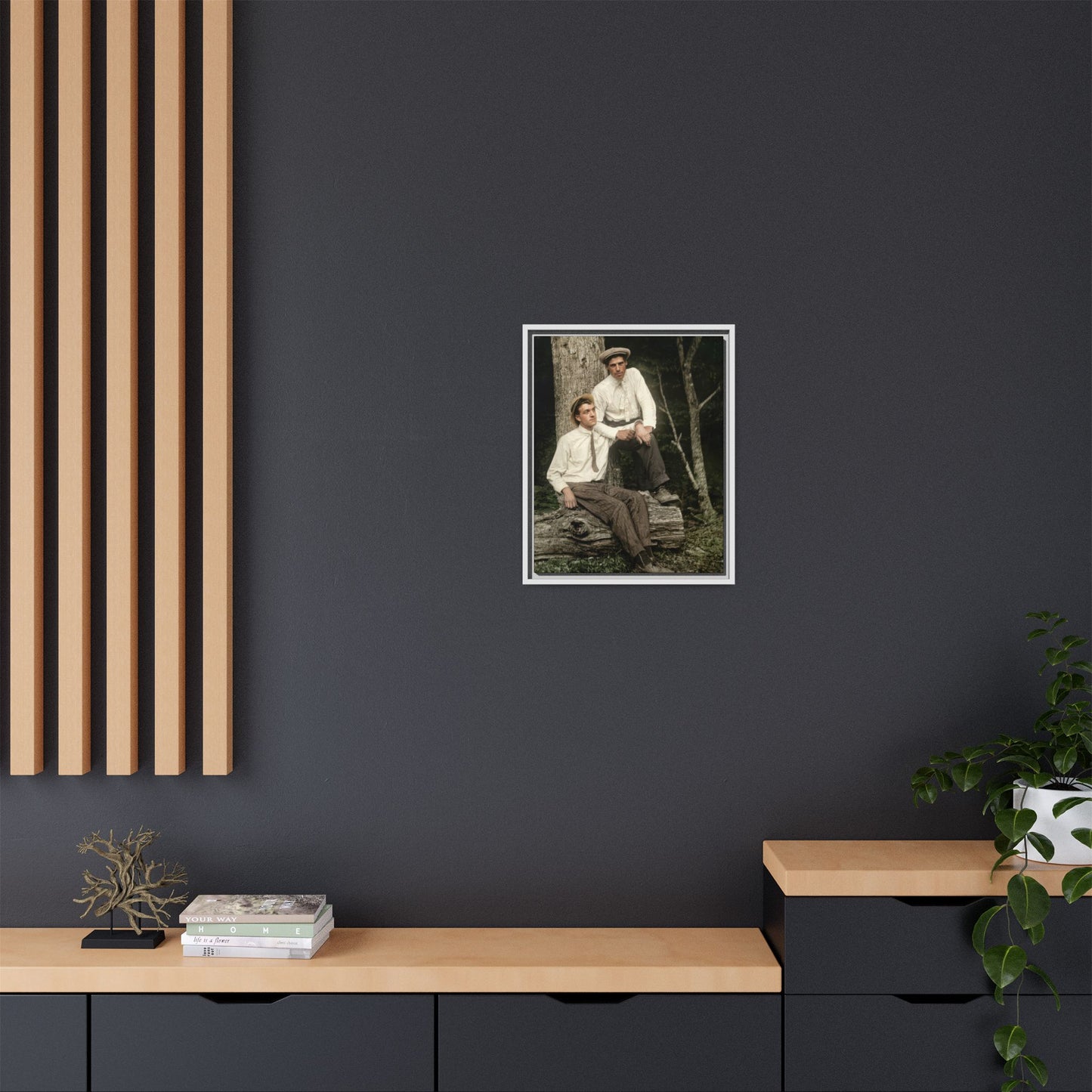 paire 140 | Framed Vintage Photo - Matte Canvas