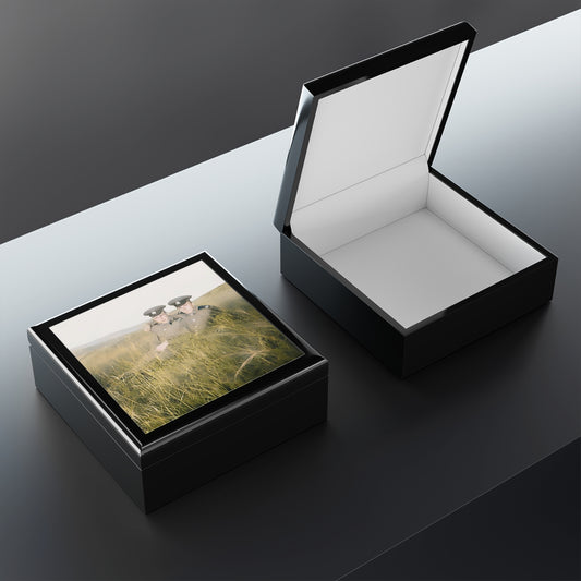 paire 082 | Keepsake Box Vintage Ukraine Soldiers Gay LGBTQ Wheat Field Queer Affectionate