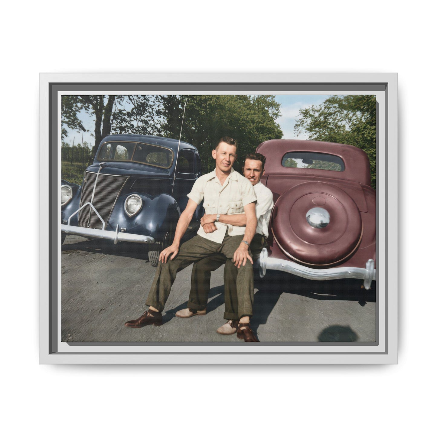 paire 145 | Framed Vintage Photo - Matte Canvas