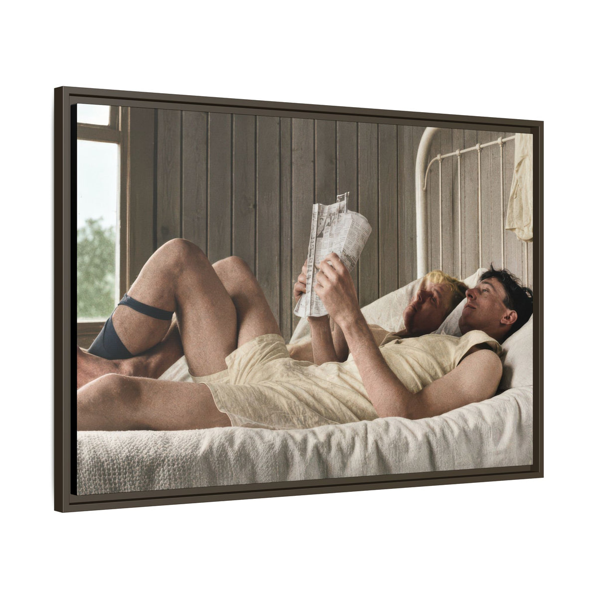 paire 160 | Framed Vintage Photo - Matte Canvas
