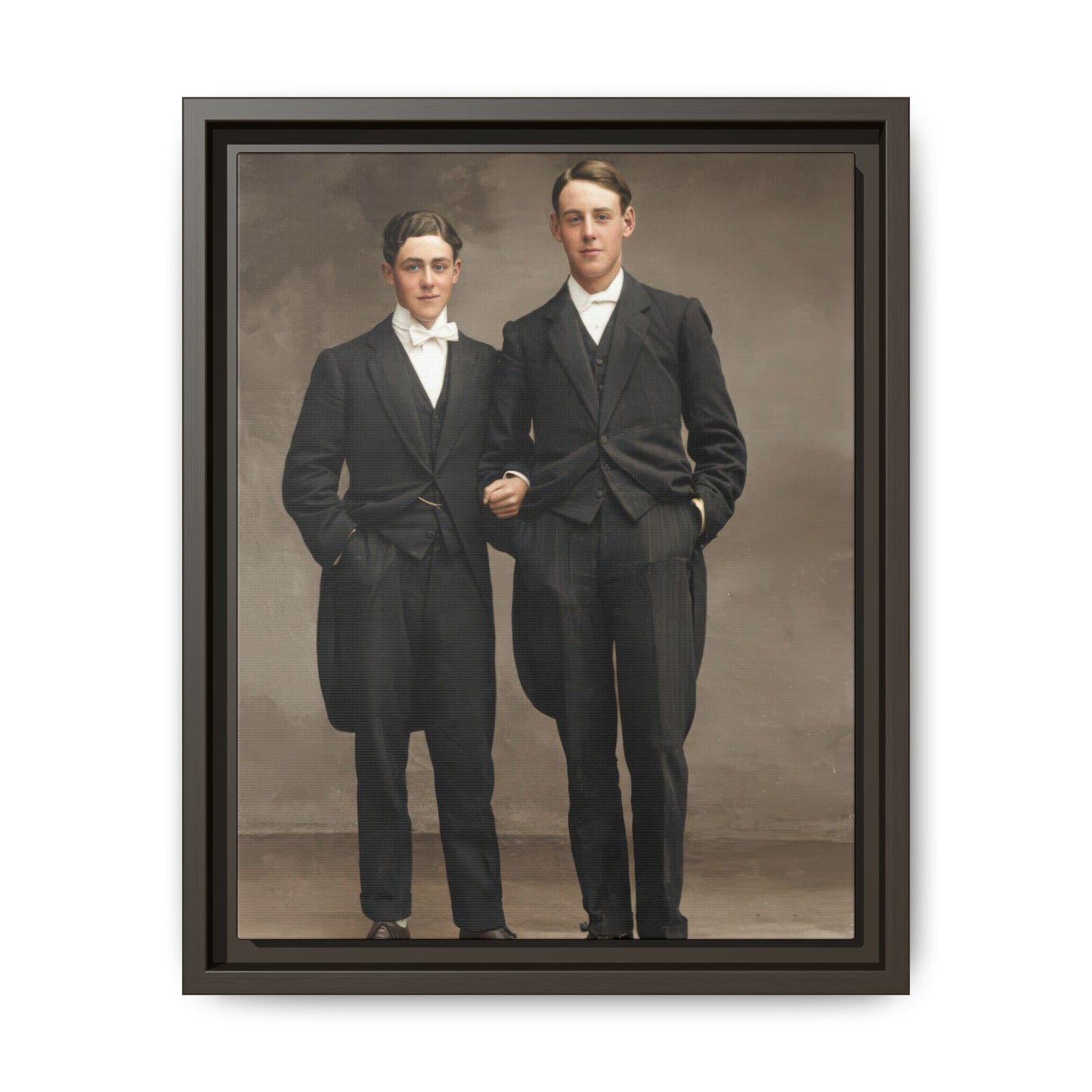 paire 131 | Framed Vintage Photo - Matte Canvas