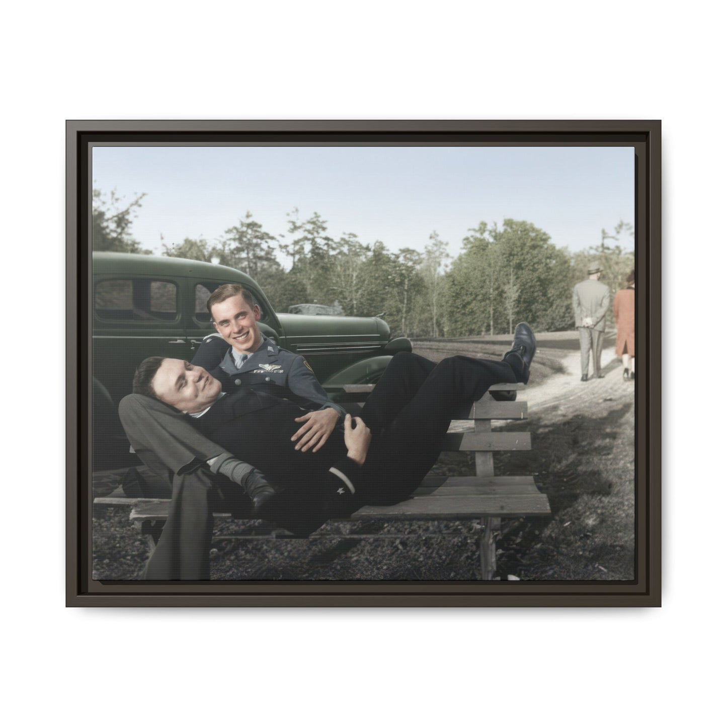 paire 107 | Framed Vintage Photo - Matte Canvas