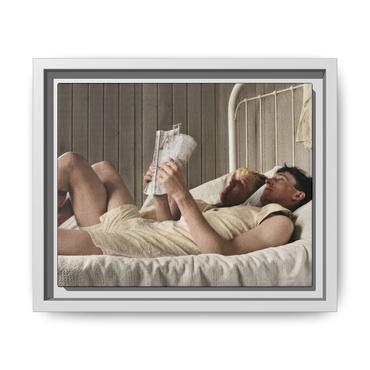 paire 160 | Framed Vintage Photo - Matte Canvas