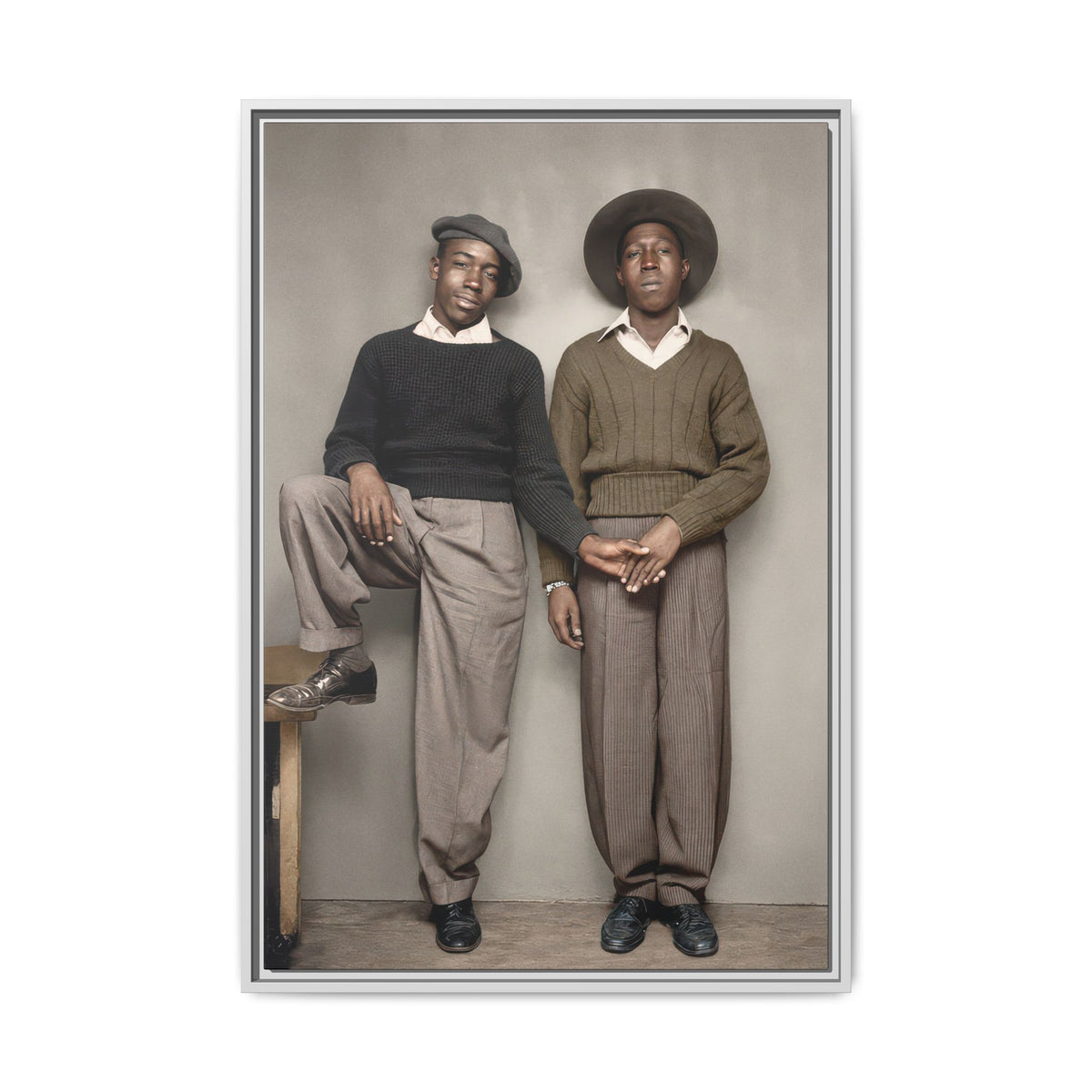 paire 161 | Framed Vintage Photo - Matte Canvas