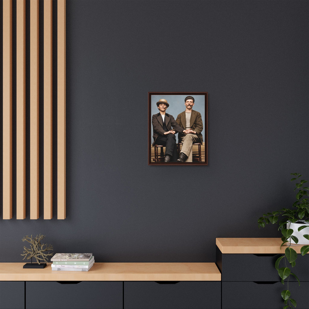 paire 170 | Framed Vintage Photo - Matte Canvas