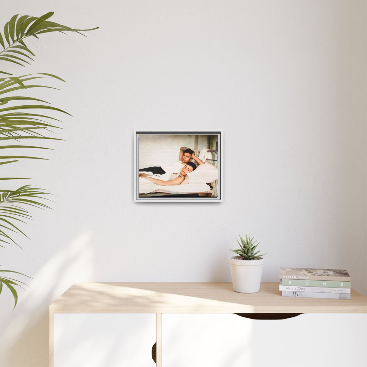 paire 118 | Framed Vintage Photo - Matte Canvas