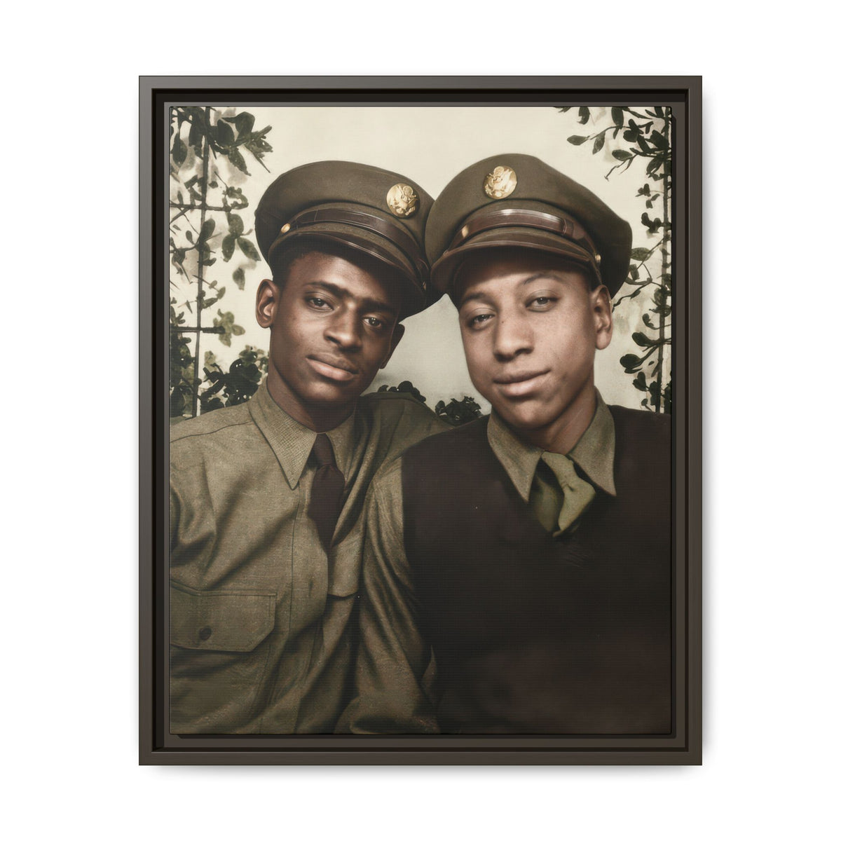 paire 152 | Framed Vintage Photo - Matte Canvas