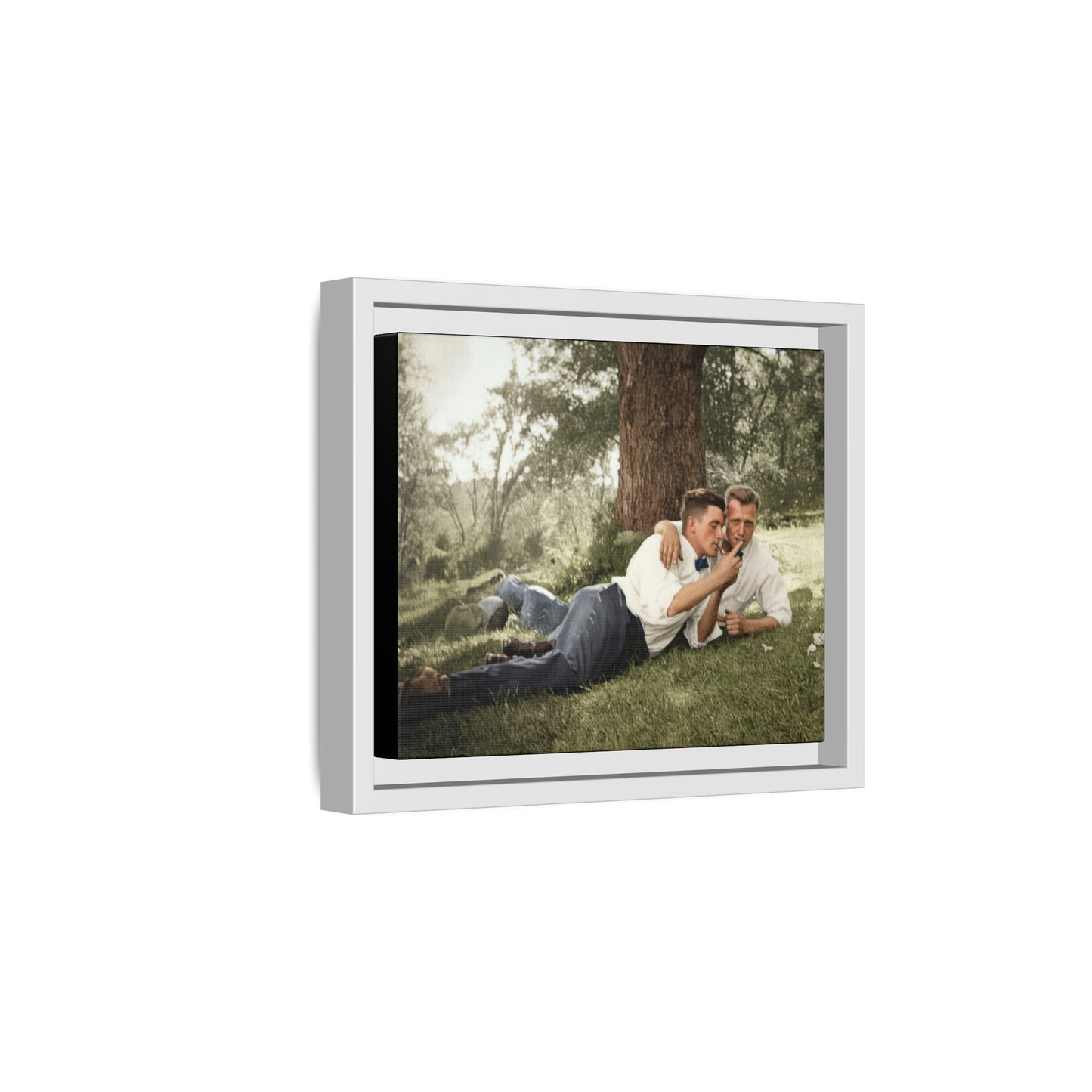 paire 137 | Framed Vintage Photo - Matte Canvas