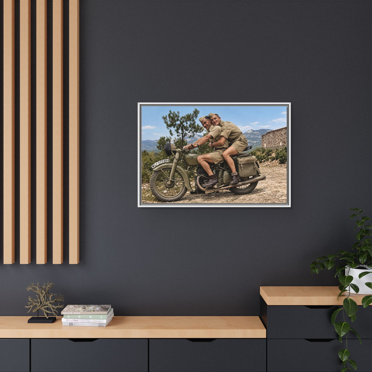 paire 166 | Framed Vintage Photo - Matte Canvas