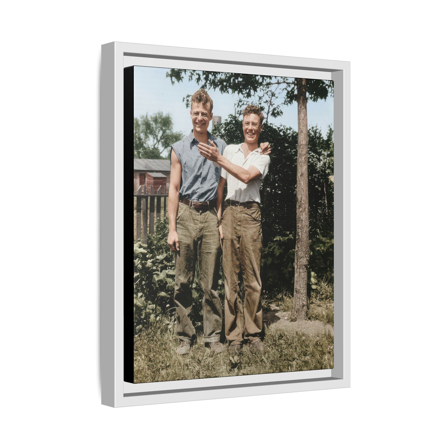 paire 052 | Framed Vintage Photo - Matte Canvas