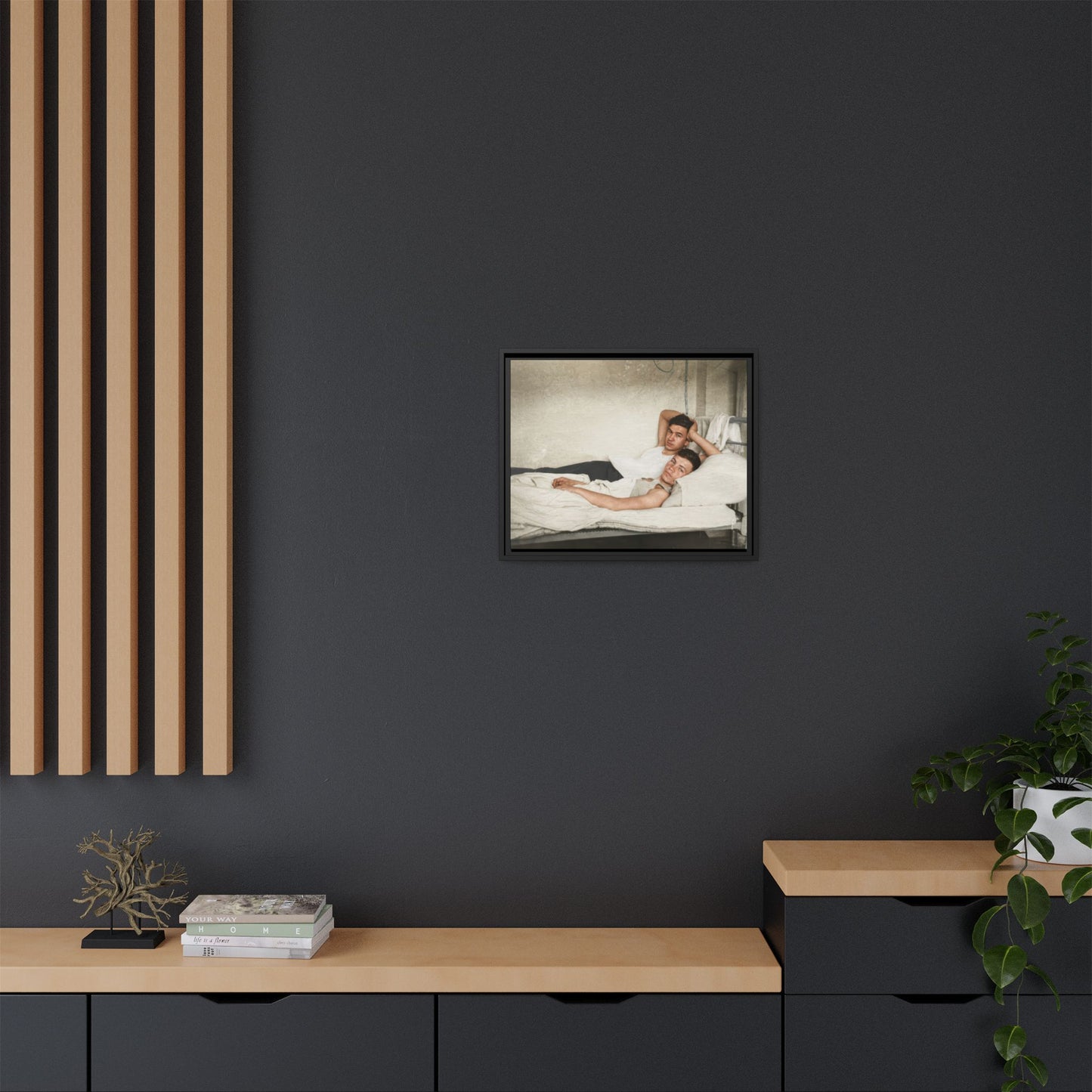 paire 146 | Framed Vintage Photo - Matte Canvas