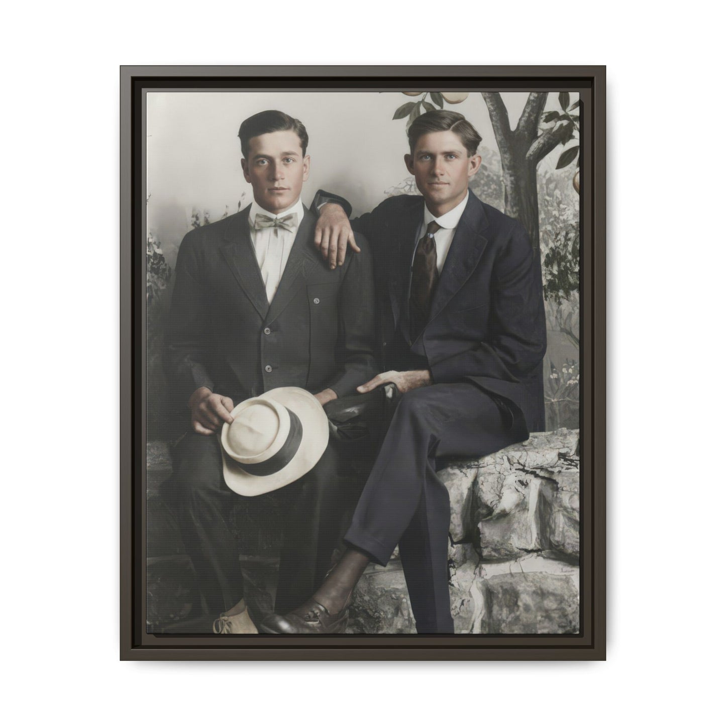 paire 062 | Framed Vintage Photo - Matte Canvas