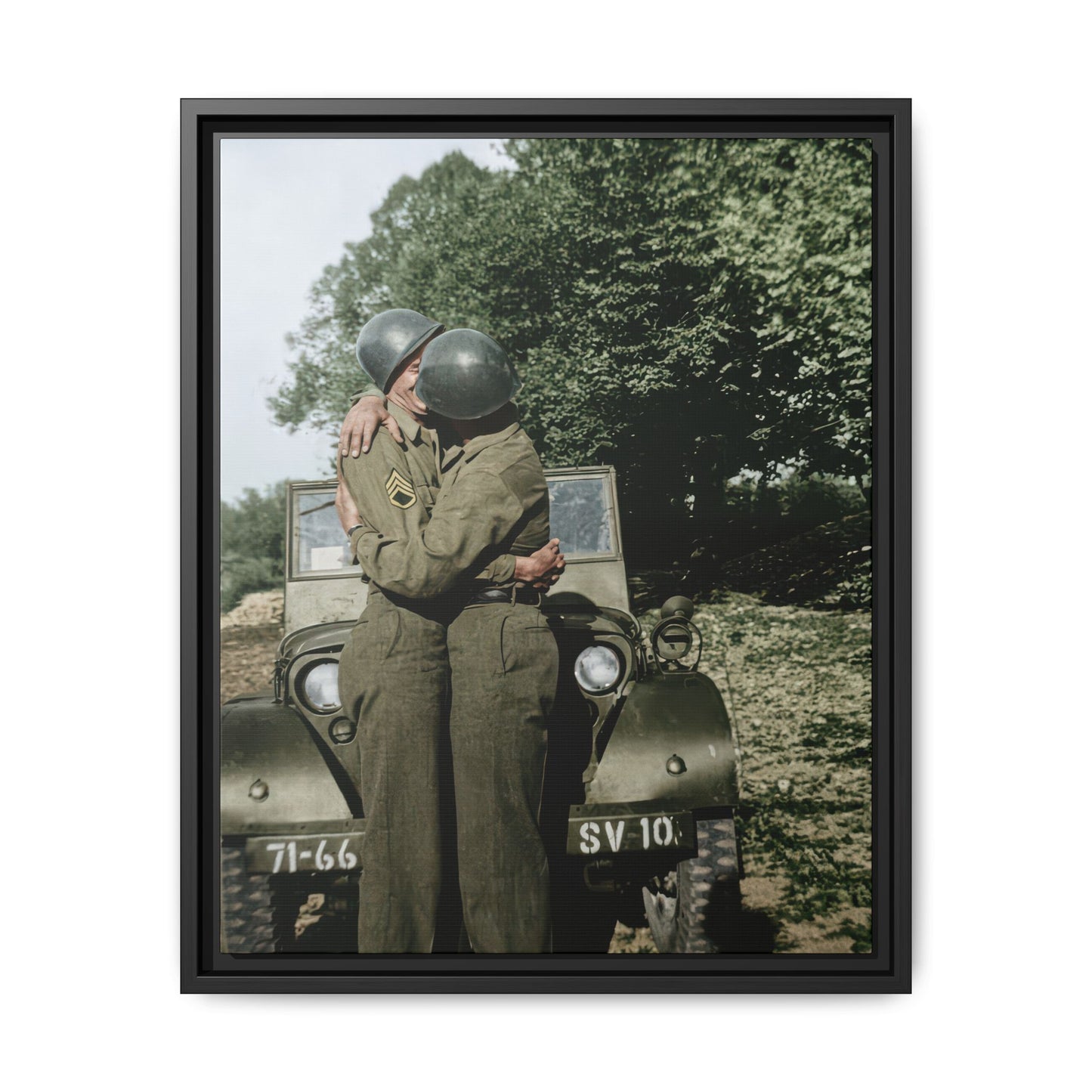 paire 065 | Framed Vintage Photo - Matte Canvas