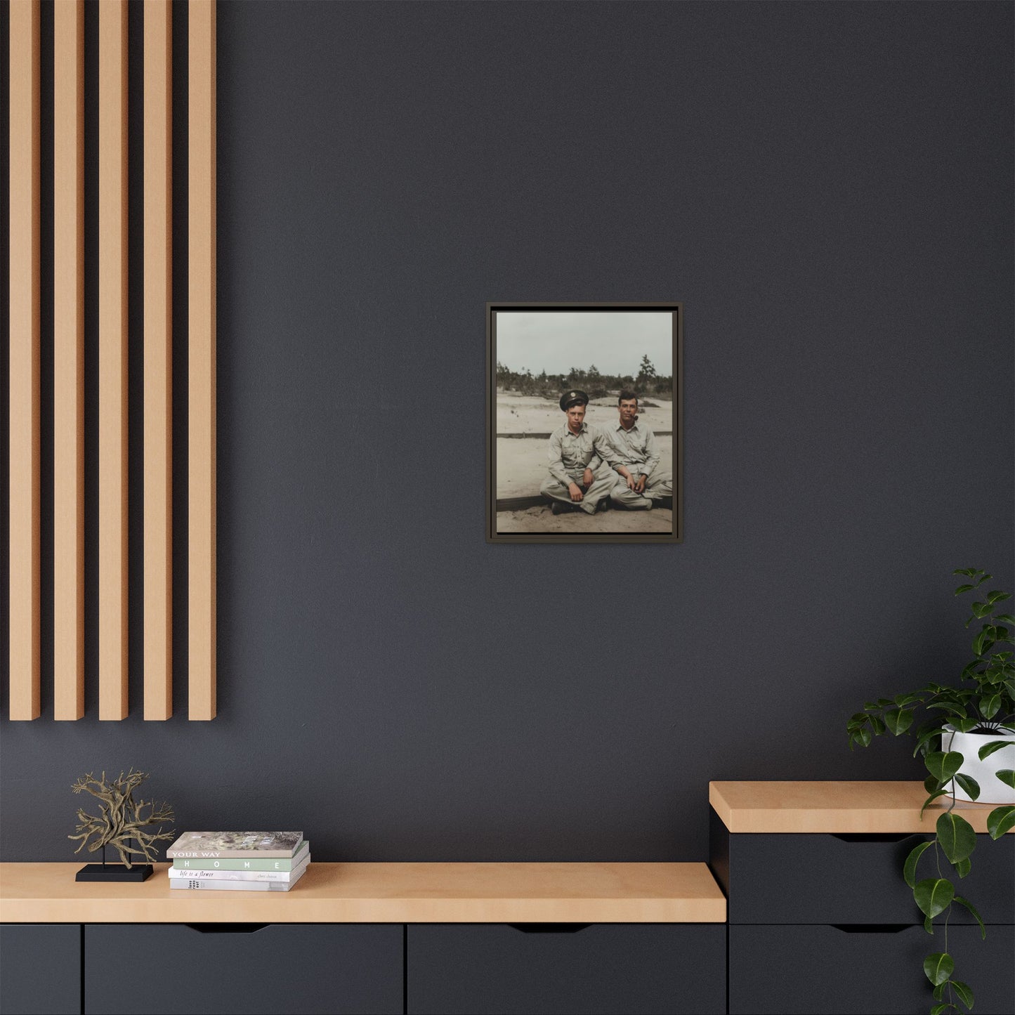 paire 091 | Framed Vintage Photo - Matte Canvas