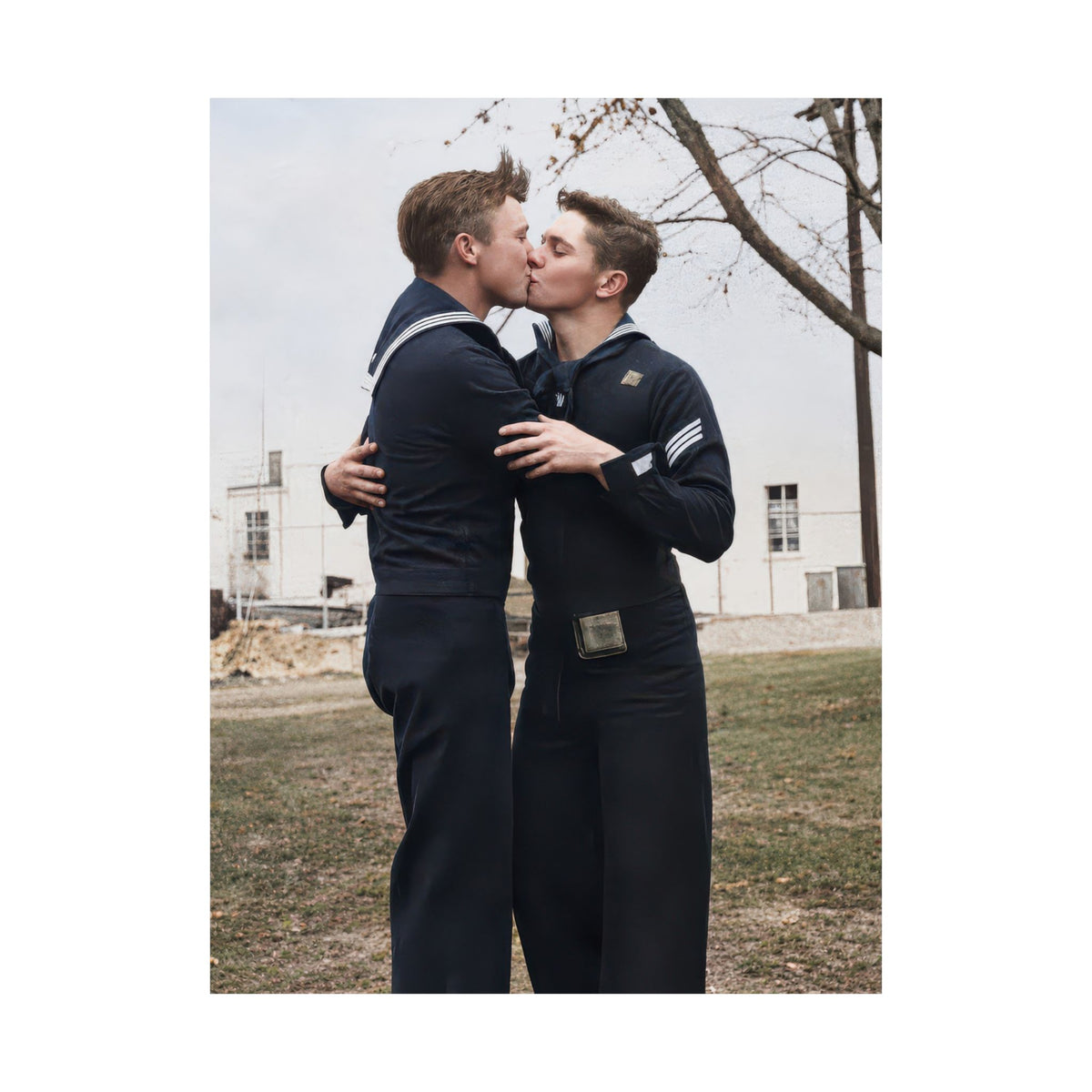 Paire 034 | Two Sailors Kissing Outdoors | Vintage Photography Poster