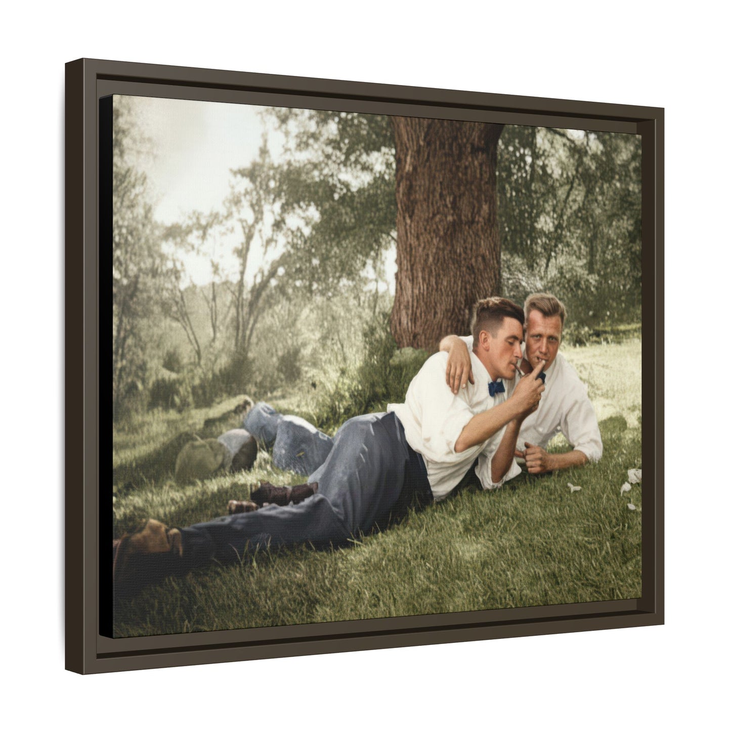 paire 137 | Framed Vintage Photo - Matte Canvas