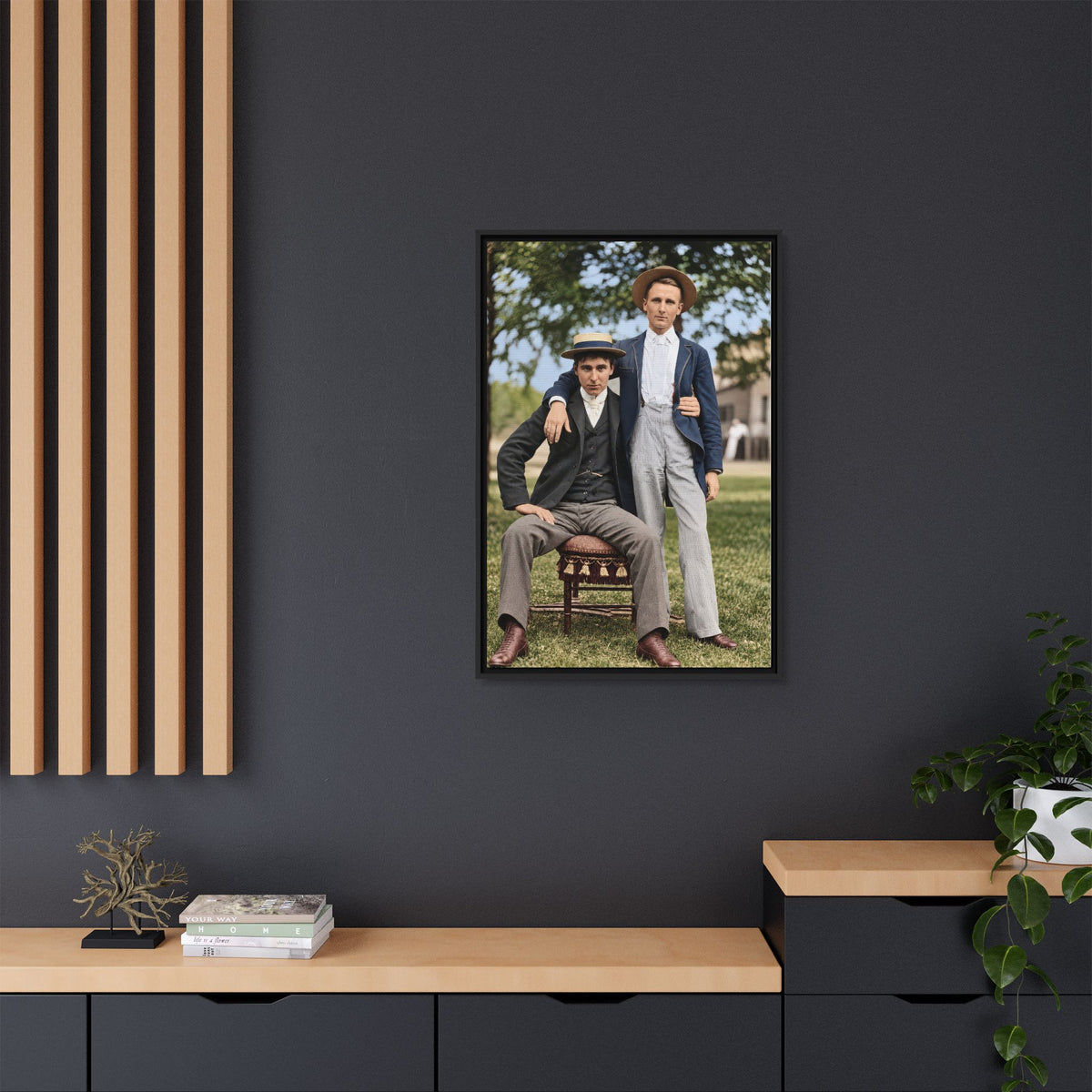 paire 167 | Framed Vintage Photo - Matte Canvas