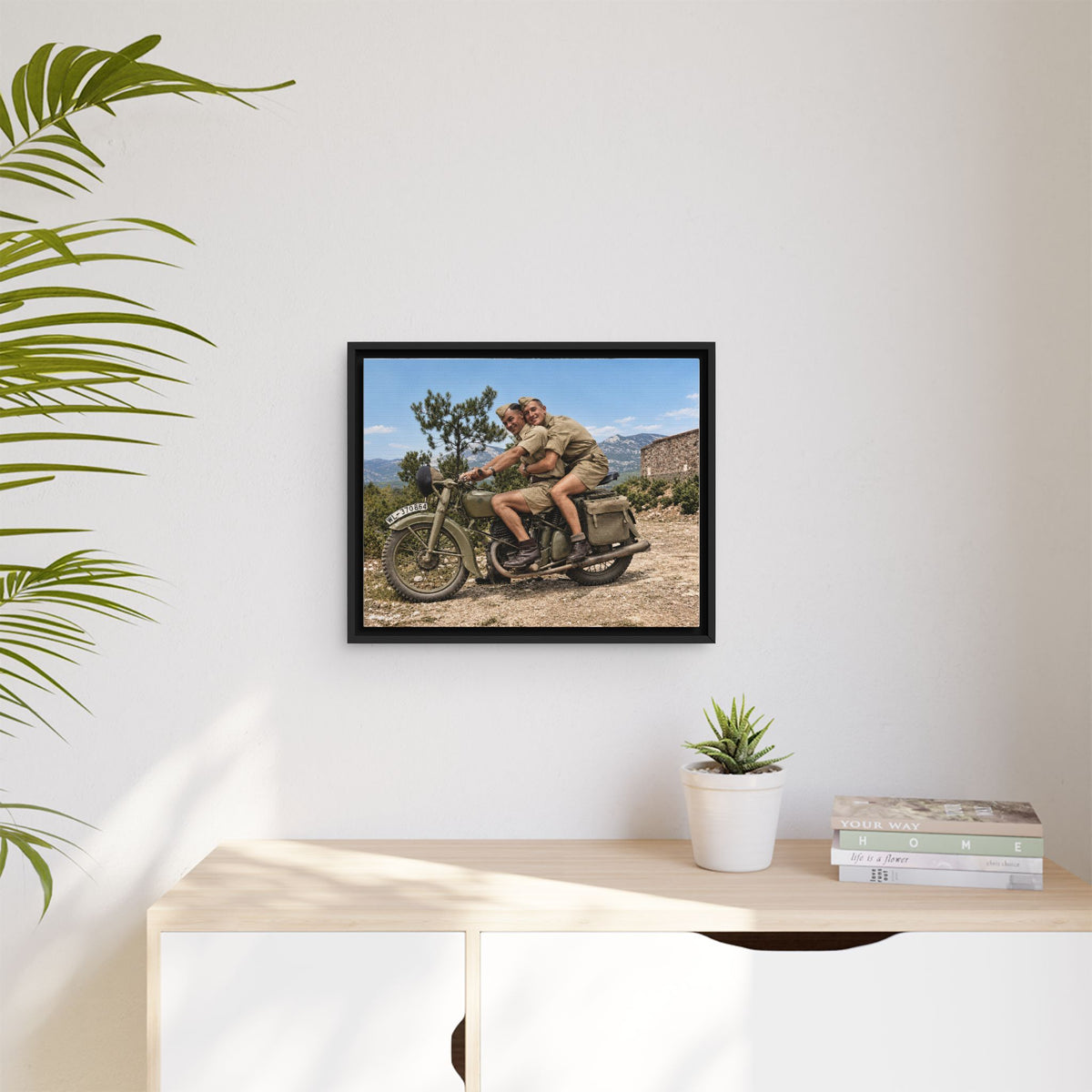 paire 166 | Framed Vintage Photo - Matte Canvas