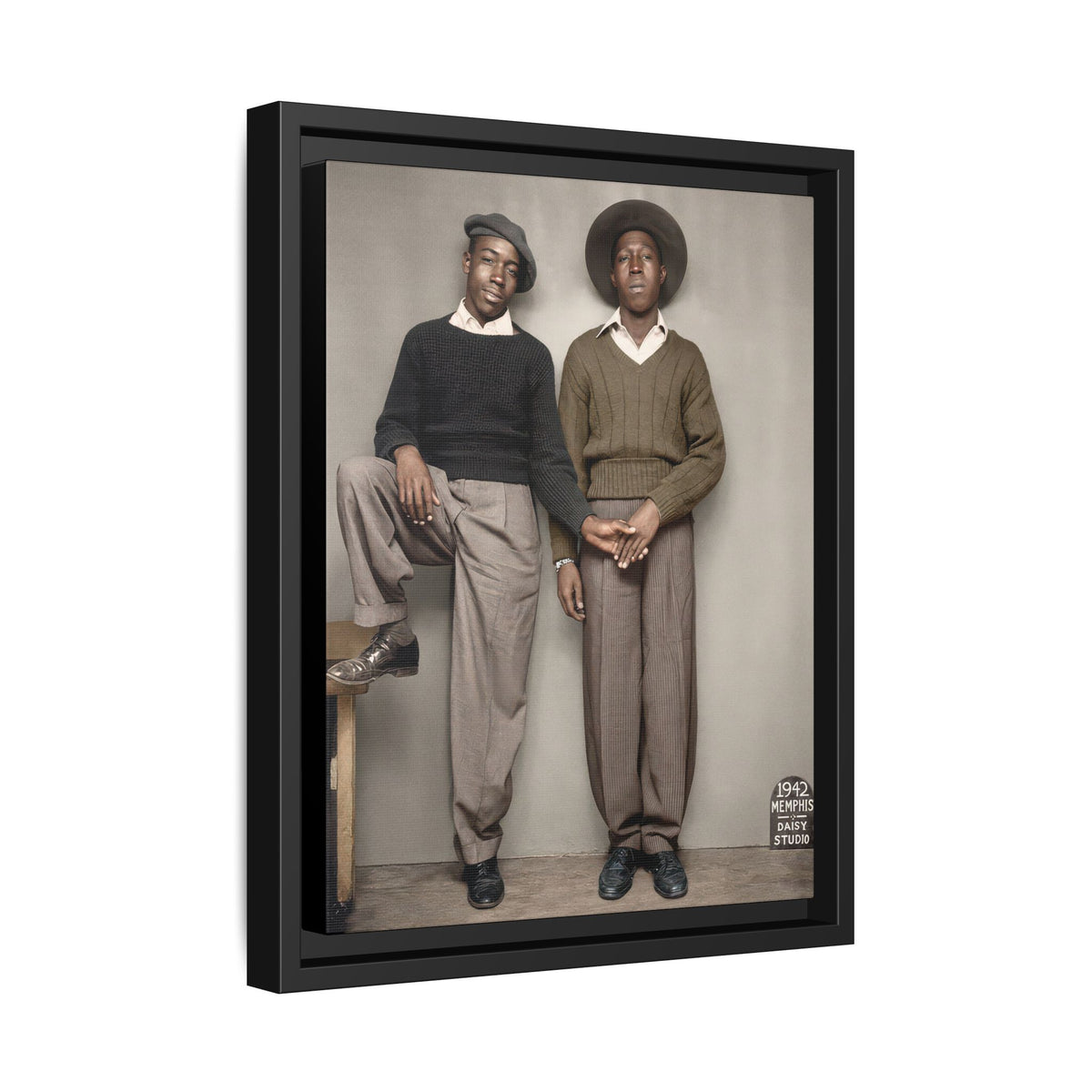 paire 161 | Framed Vintage Photo - Matte Canvas