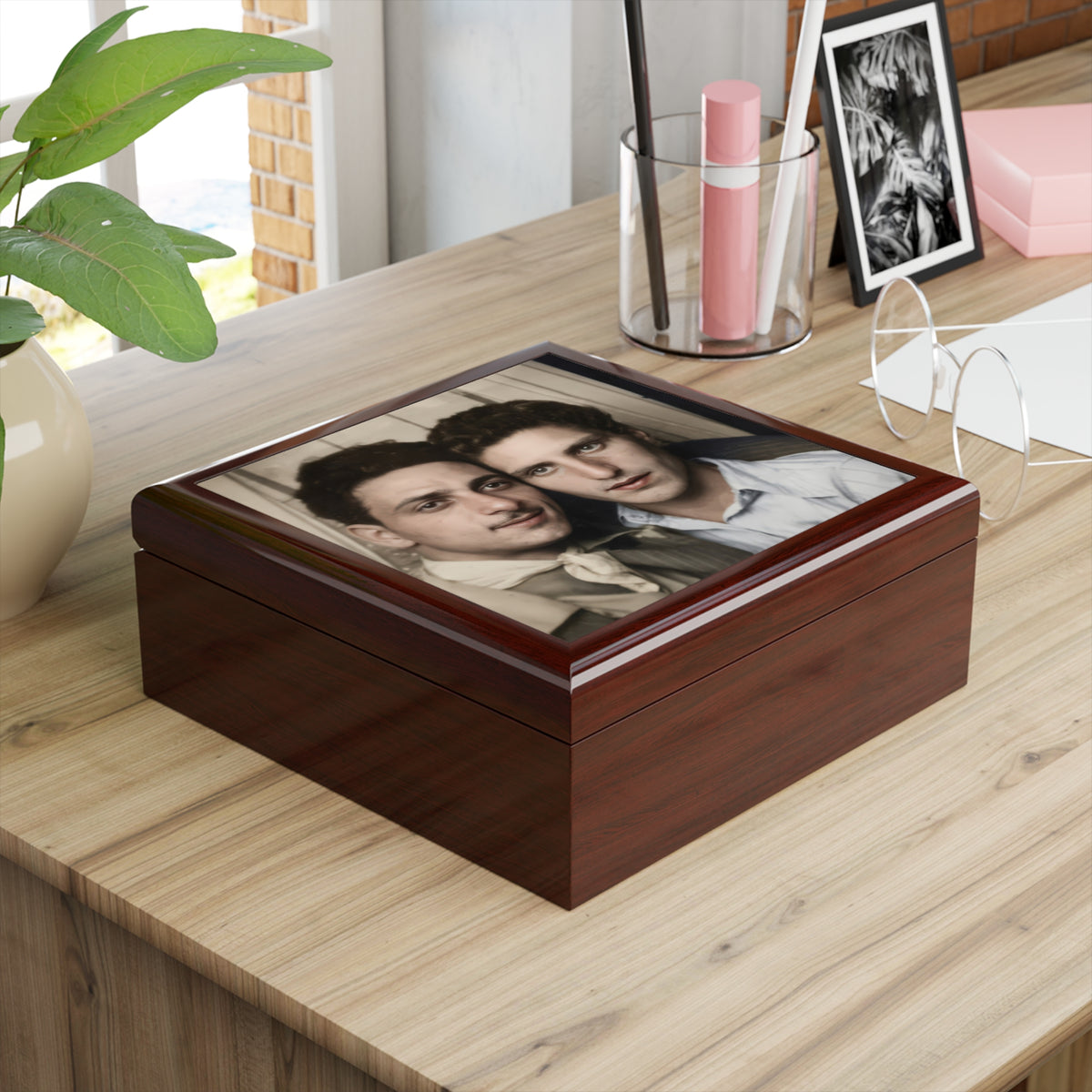 Paire 029 | Vintage Photobooth Series | Side by Side Keepsake Box
