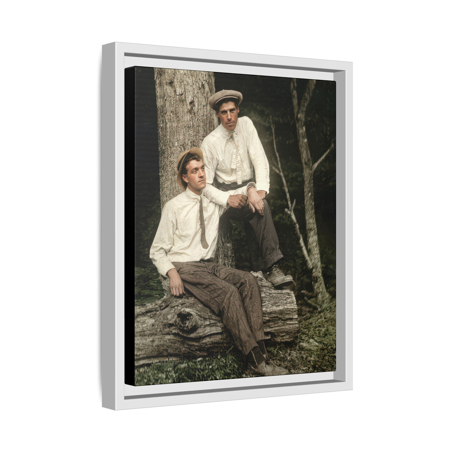 paire 140 | Framed Vintage Photo - Matte Canvas