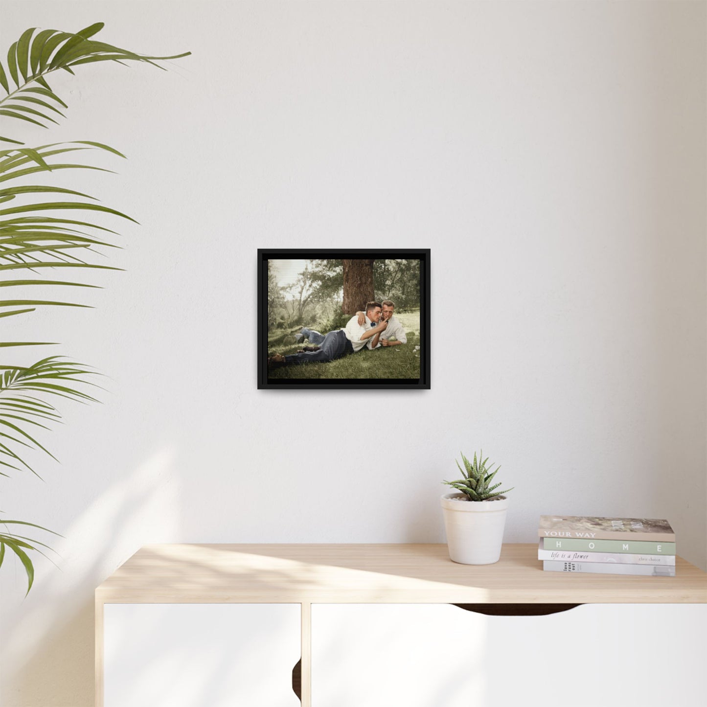 paire 137 | Framed Vintage Photo - Matte Canvas