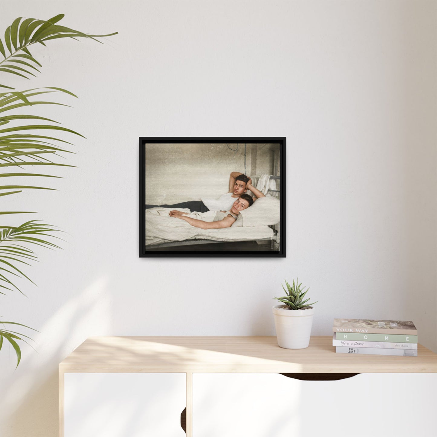 paire 146 | Framed Vintage Photo - Matte Canvas