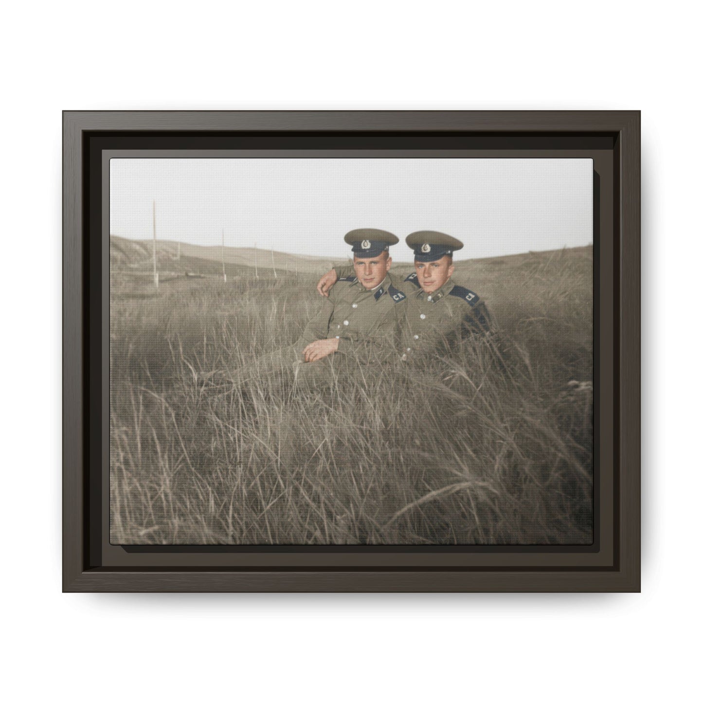 paire 082 | Framed Vintage Photo - Matte Canvas