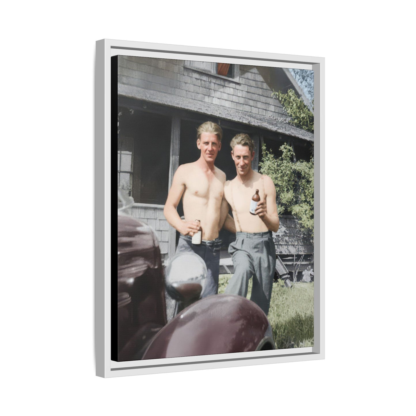 paire 109 | Framed Vintage Photo - Matte Canvas
