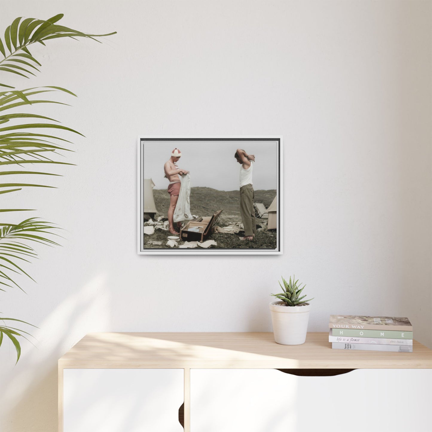 paire 077 | Framed Vintage Photo - Matte Canvas
