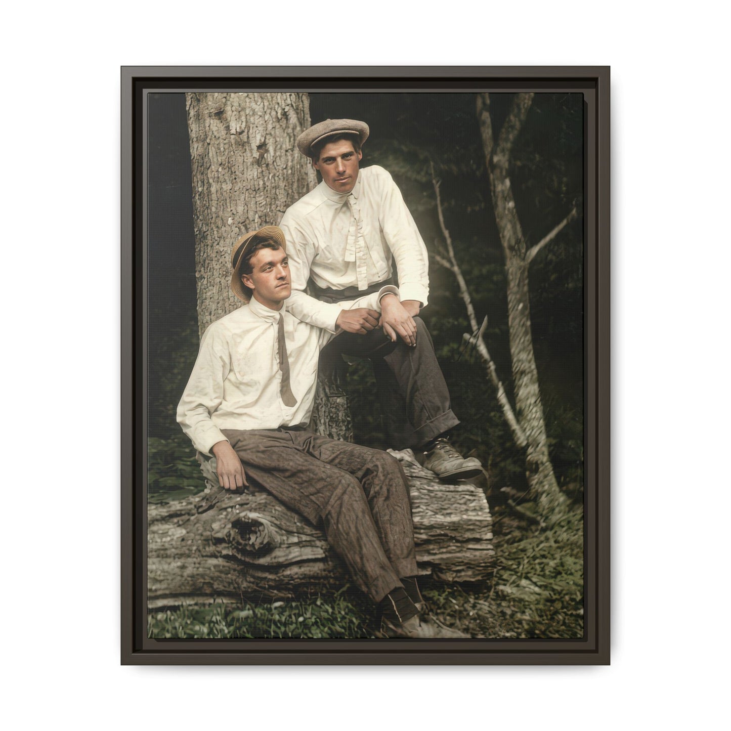 paire 140 | Framed Vintage Photo - Matte Canvas