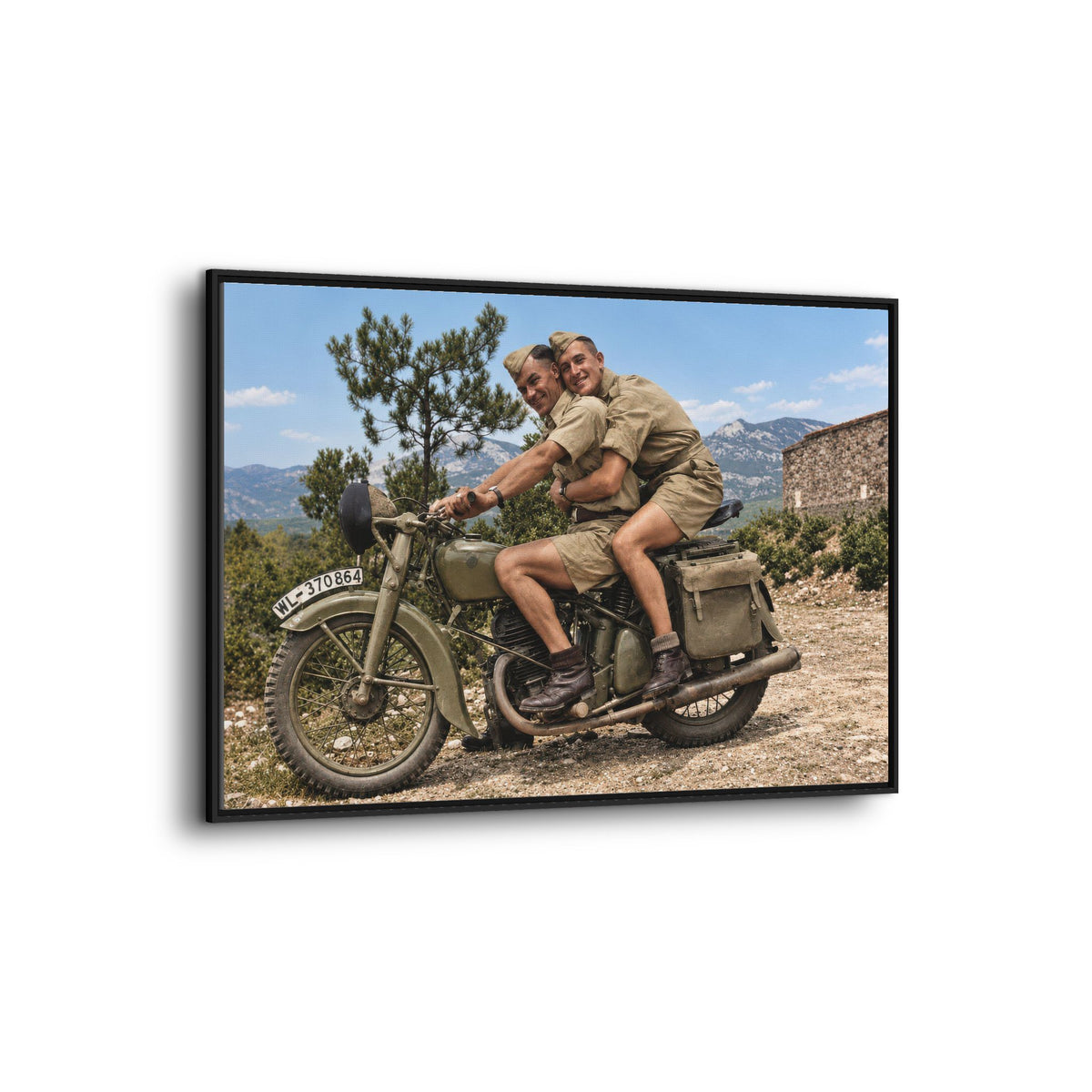 paire 166 | Framed Vintage Photo - Matte Canvas