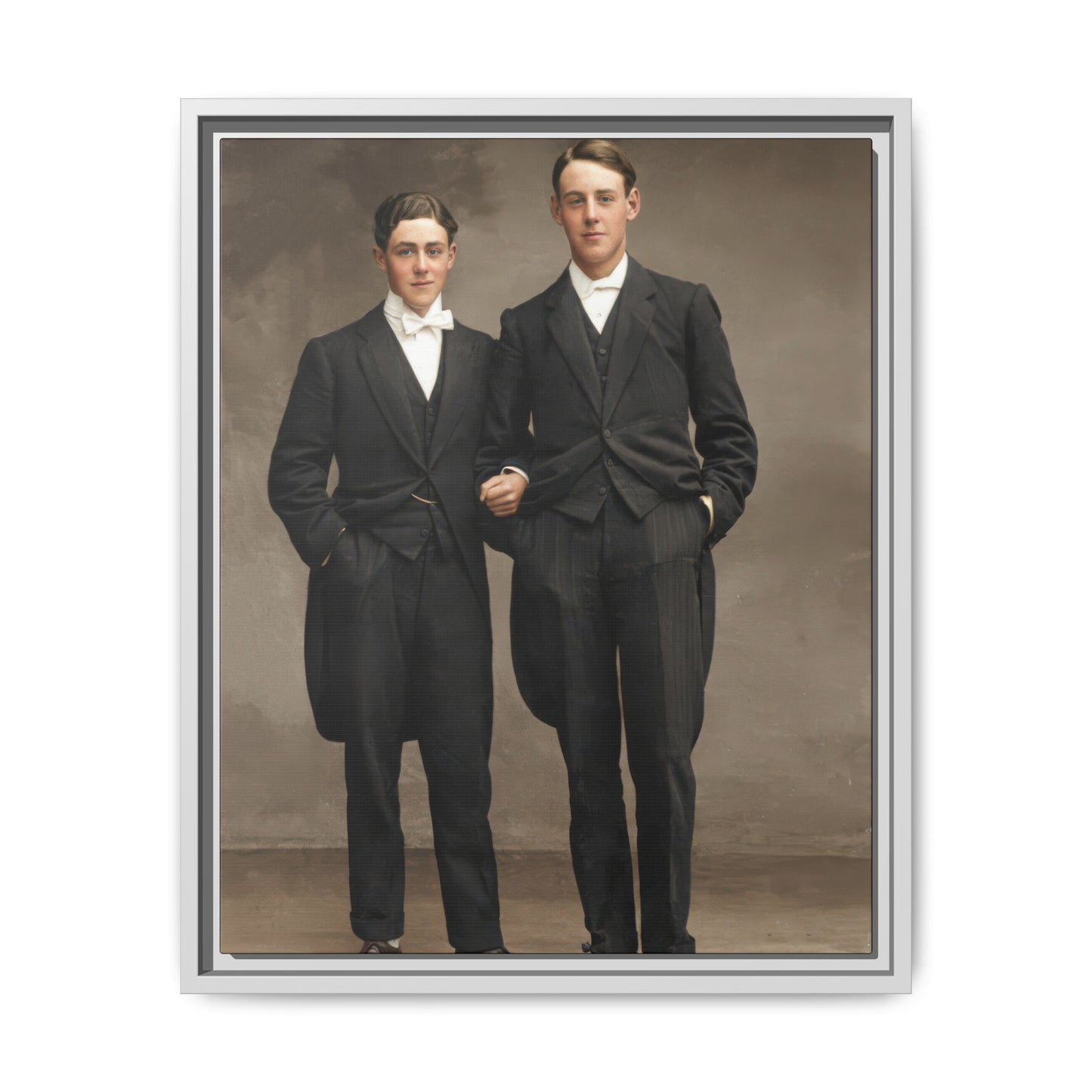 paire 131 | Framed Vintage Photo - Matte Canvas