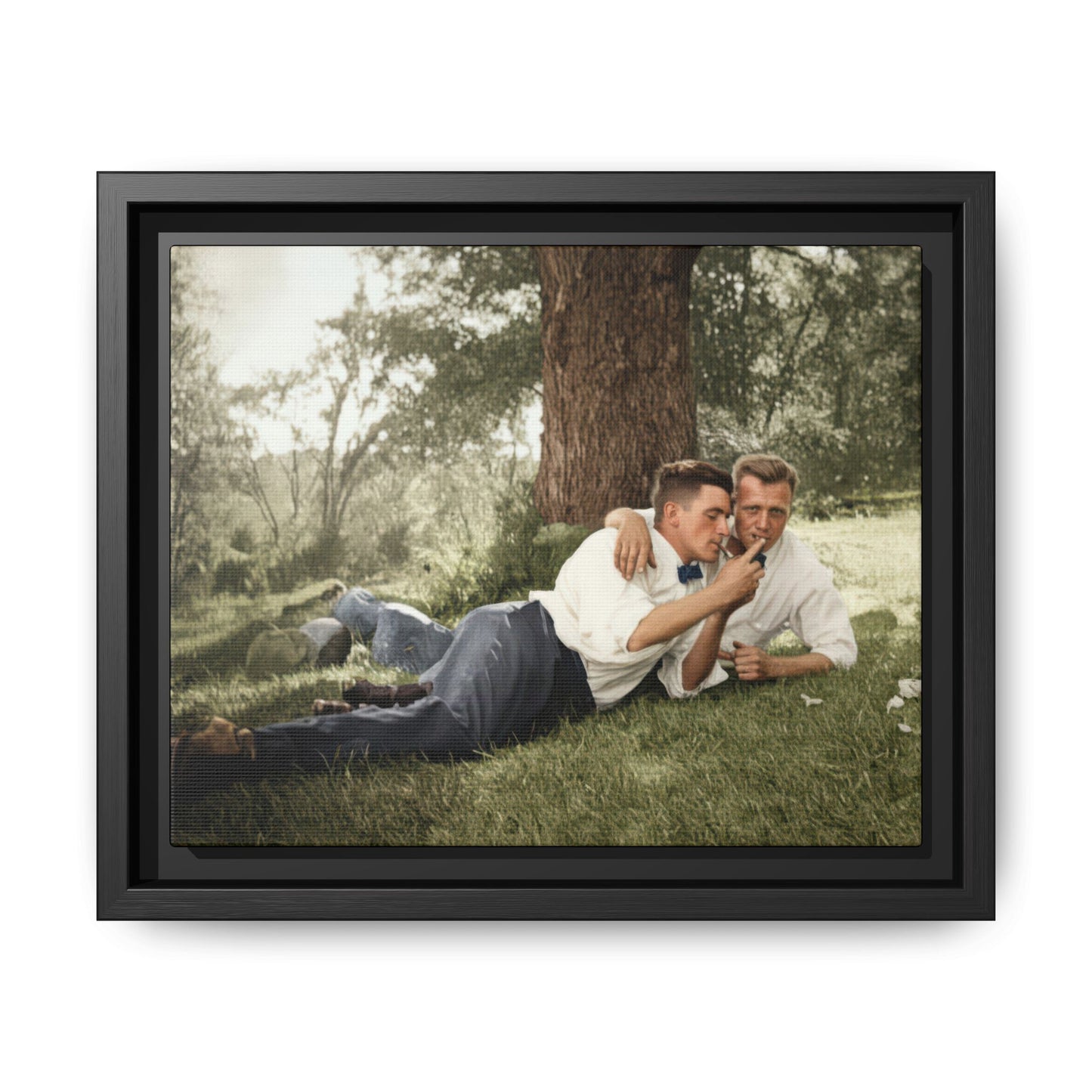 paire 137 | Framed Vintage Photo - Matte Canvas