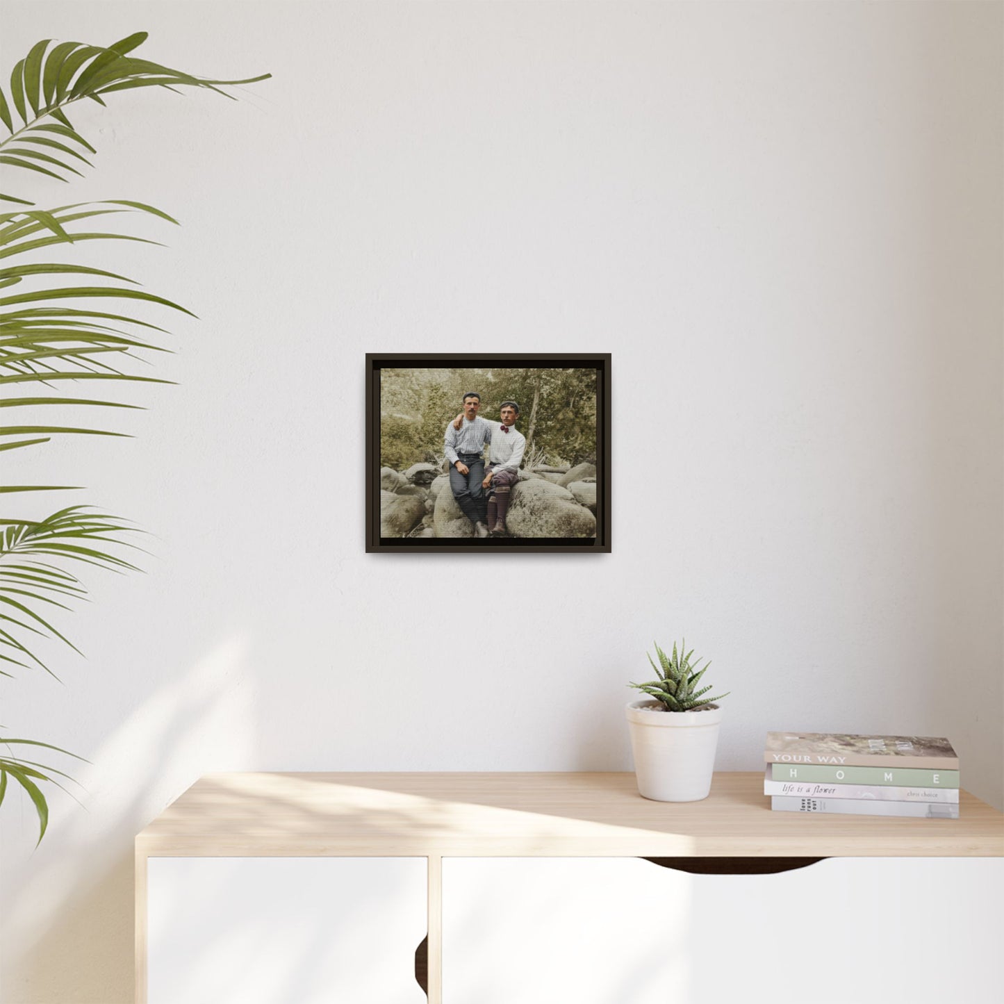 paire 113 | Framed Vintage Photo - Matte Canvas