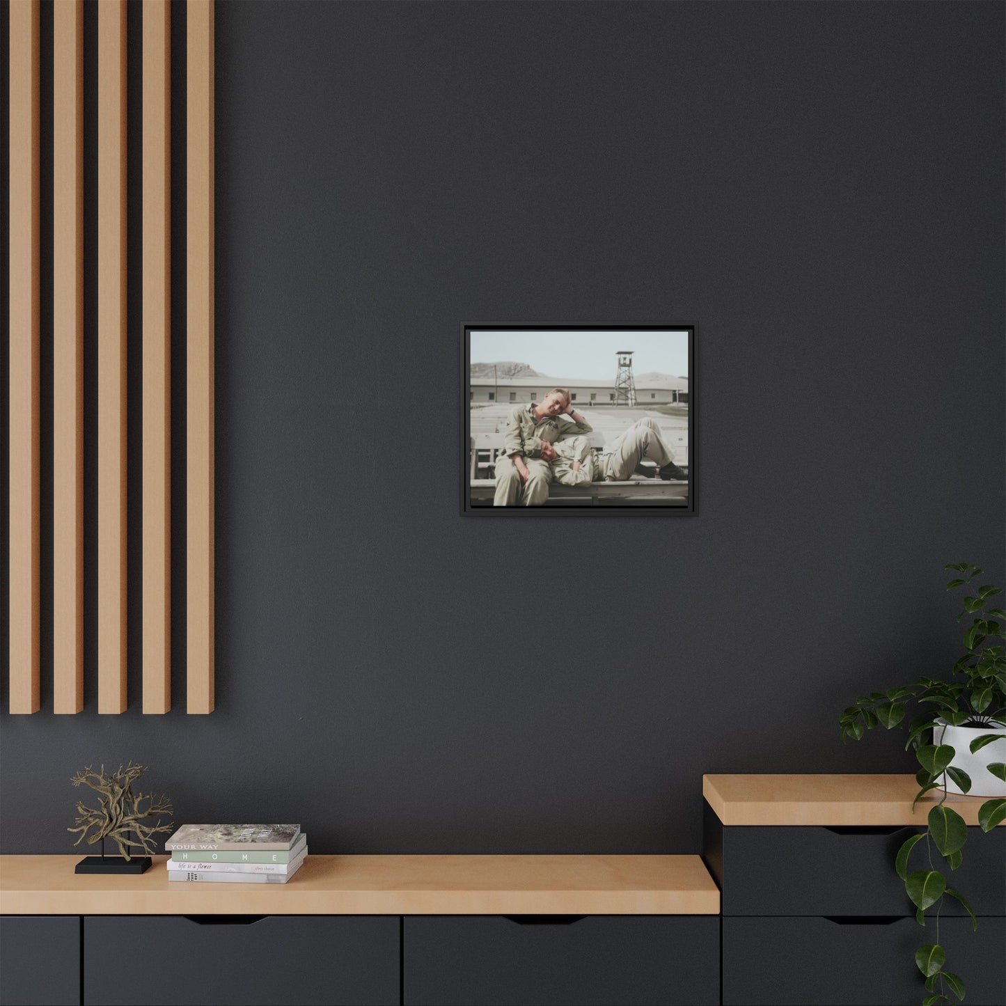 paire 096 | Framed Vintage Photo - Matte Canvas