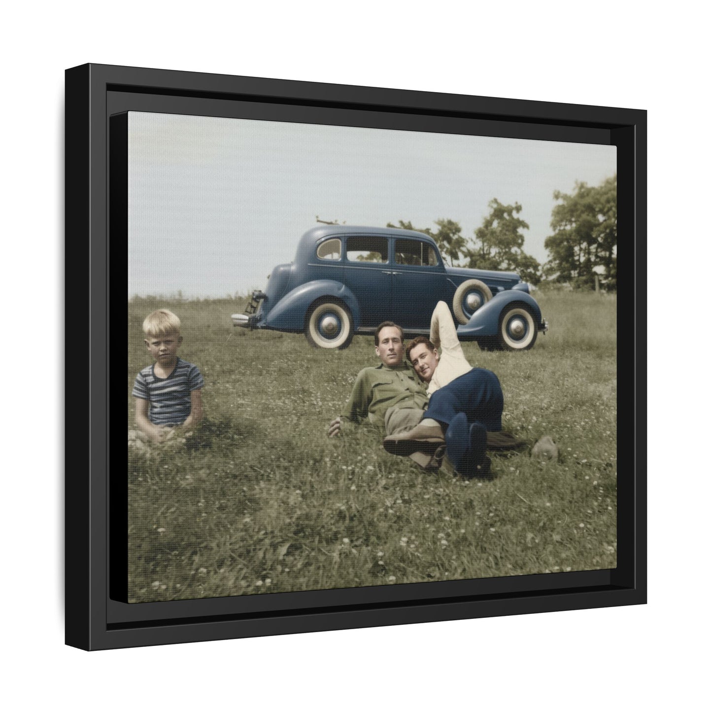 paire 003 | Framed Vintage Photo - Matte Canvas