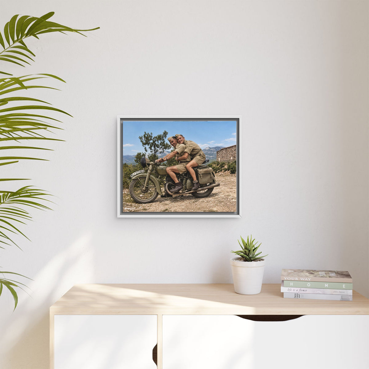 paire 166 | Framed Vintage Photo - Matte Canvas