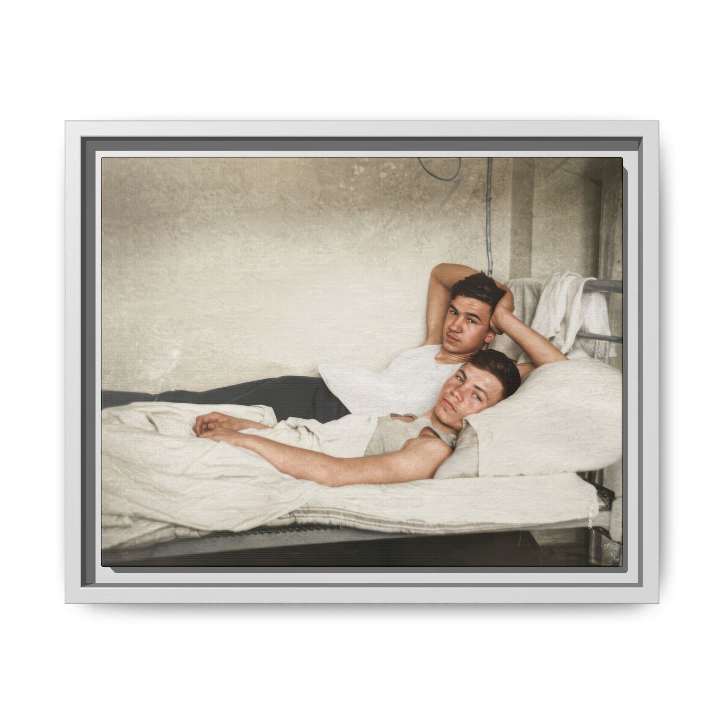 paire 146 | Framed Vintage Photo - Matte Canvas