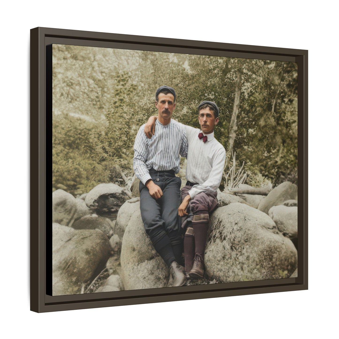 paire 113 | Framed Vintage Photo - Matte Canvas