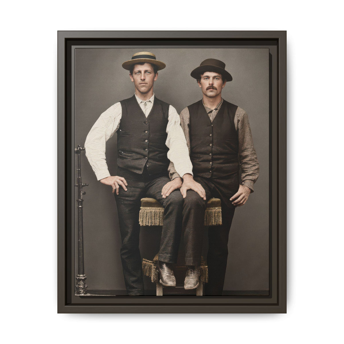 paire 163 | Framed Vintage Photo - Matte Canvas